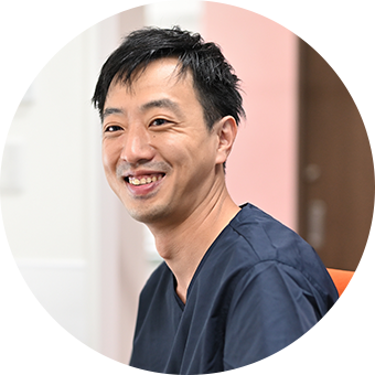 小田急相模原駅前 やすおか皮フ科・形成外科 院長 安岡　裕司